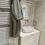 Mira *